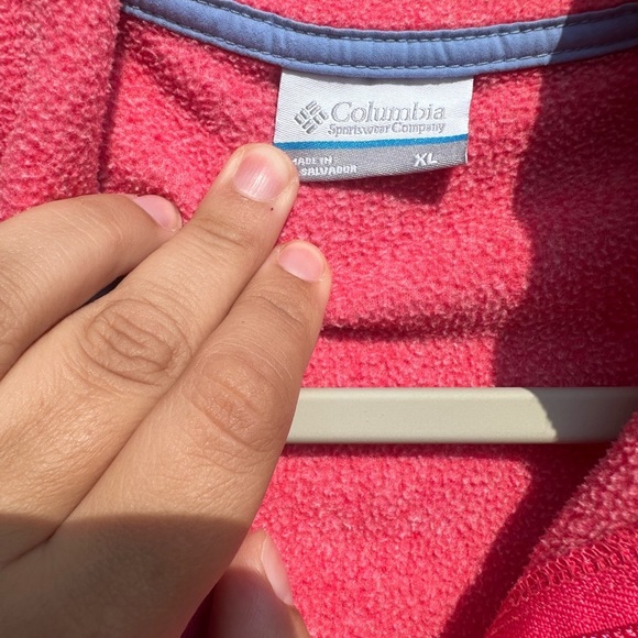 Columbia Raspberry Fleece Vest with Blue Accents Size XL - Picture 4 of 7